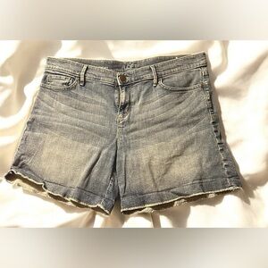 Ann Taylor LOFT Blue Jean Shorts size 10
